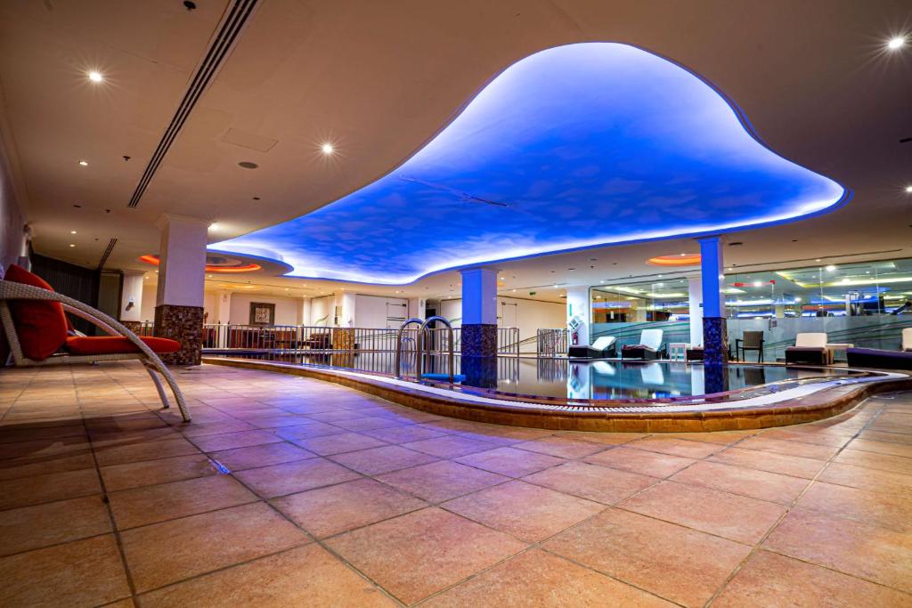Hotel 5