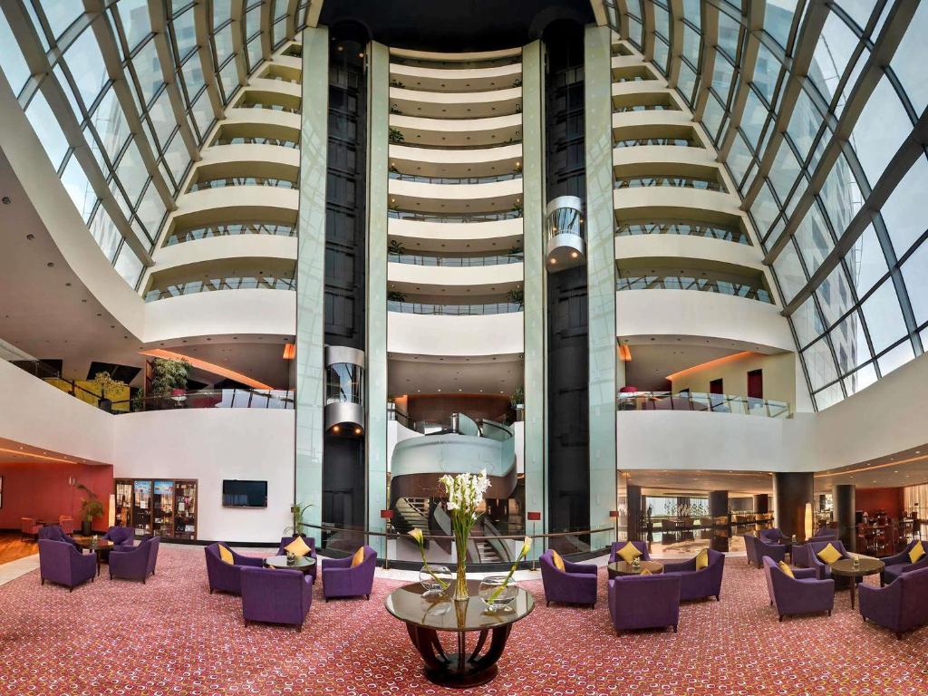 Hotel 5